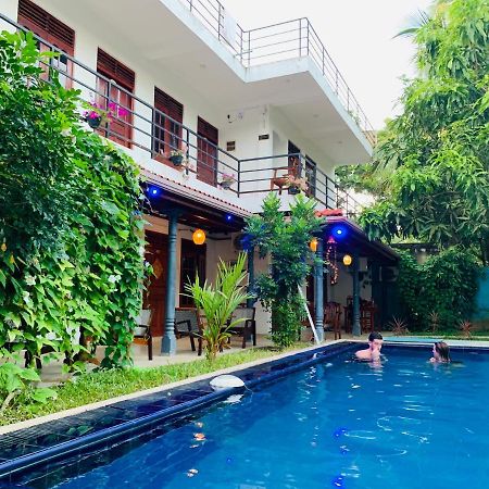 Blue Whale Holiday Hotel Mirissa Exterior photo